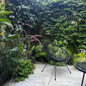  Frühstückspension Urban Oasis